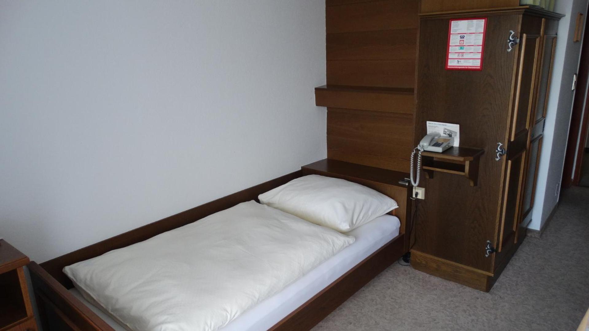 Dickinger Hotel *